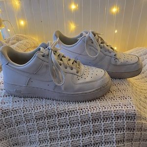 Women’s size 8 Nike air forces